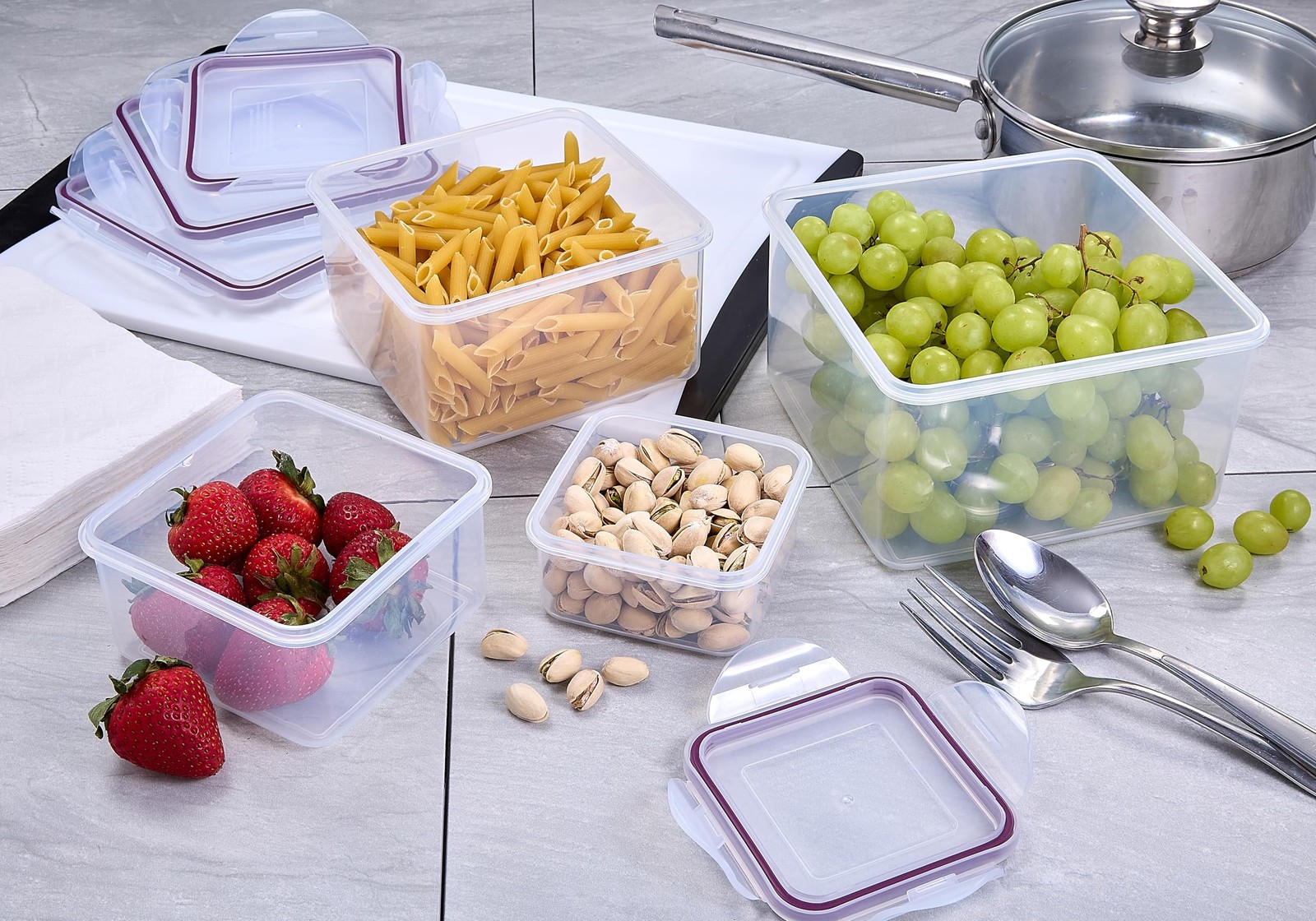 Set of 4 Square Food Storage Containers Snap Lock Leakproof Silicone Seal