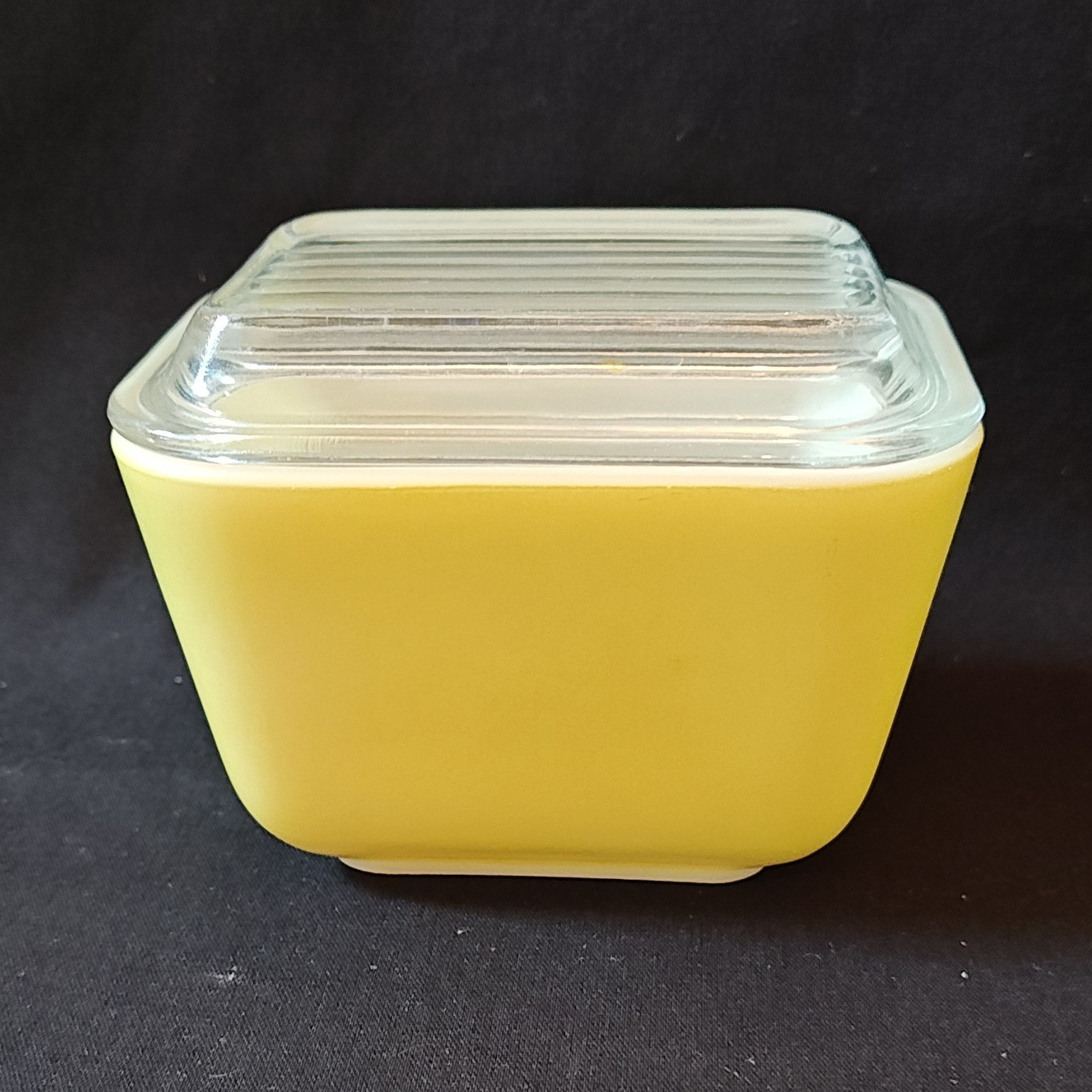 Pyrex 053 Yellow 1.5 c. Rectangular Glass Container w/ Lid
