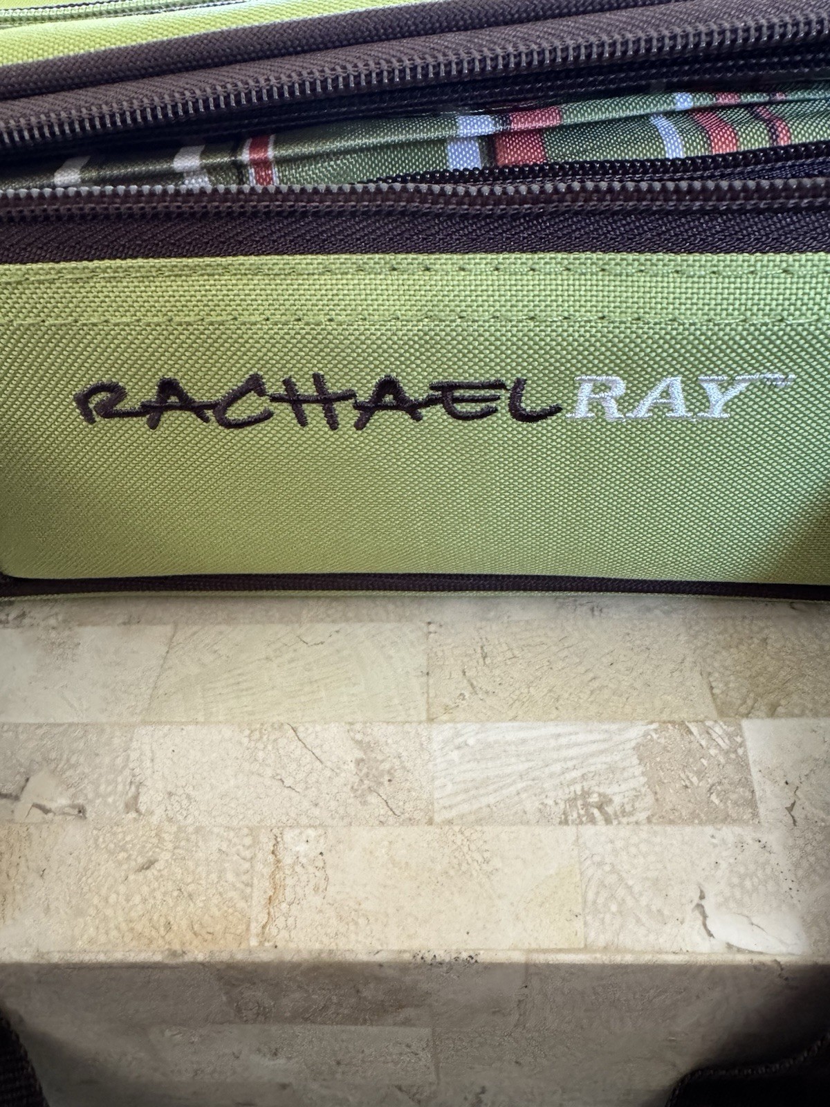 Rachael Ray expandable Insulated Casserole Travel Carrier Lime Green 16”x10”