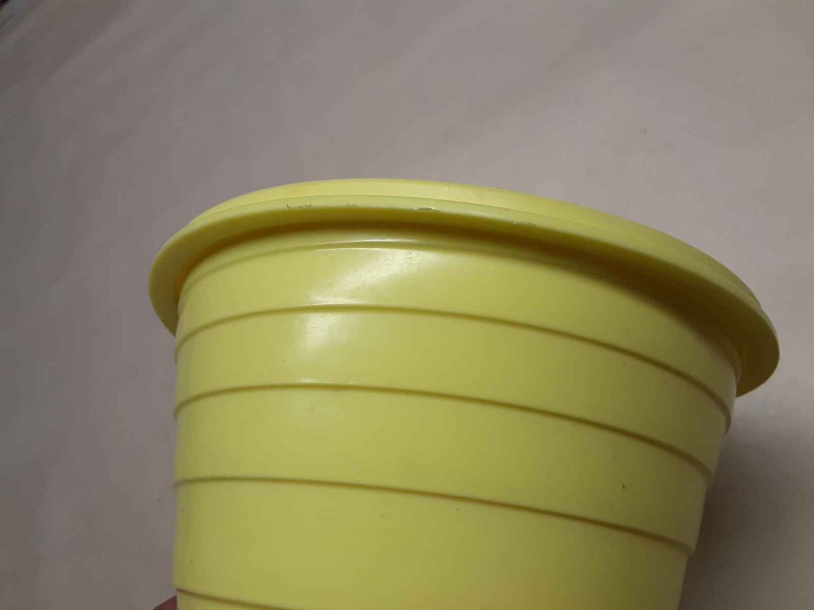 Vintage Stanley Flex plastic bowl with lid