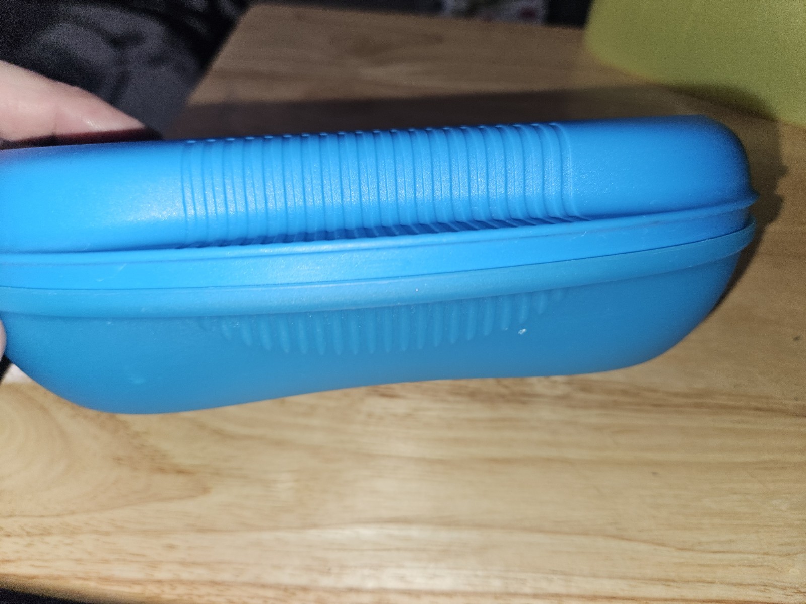 Blue Plastic Omletee Maker , 850ml, Vented Lid, 1-Piece Set