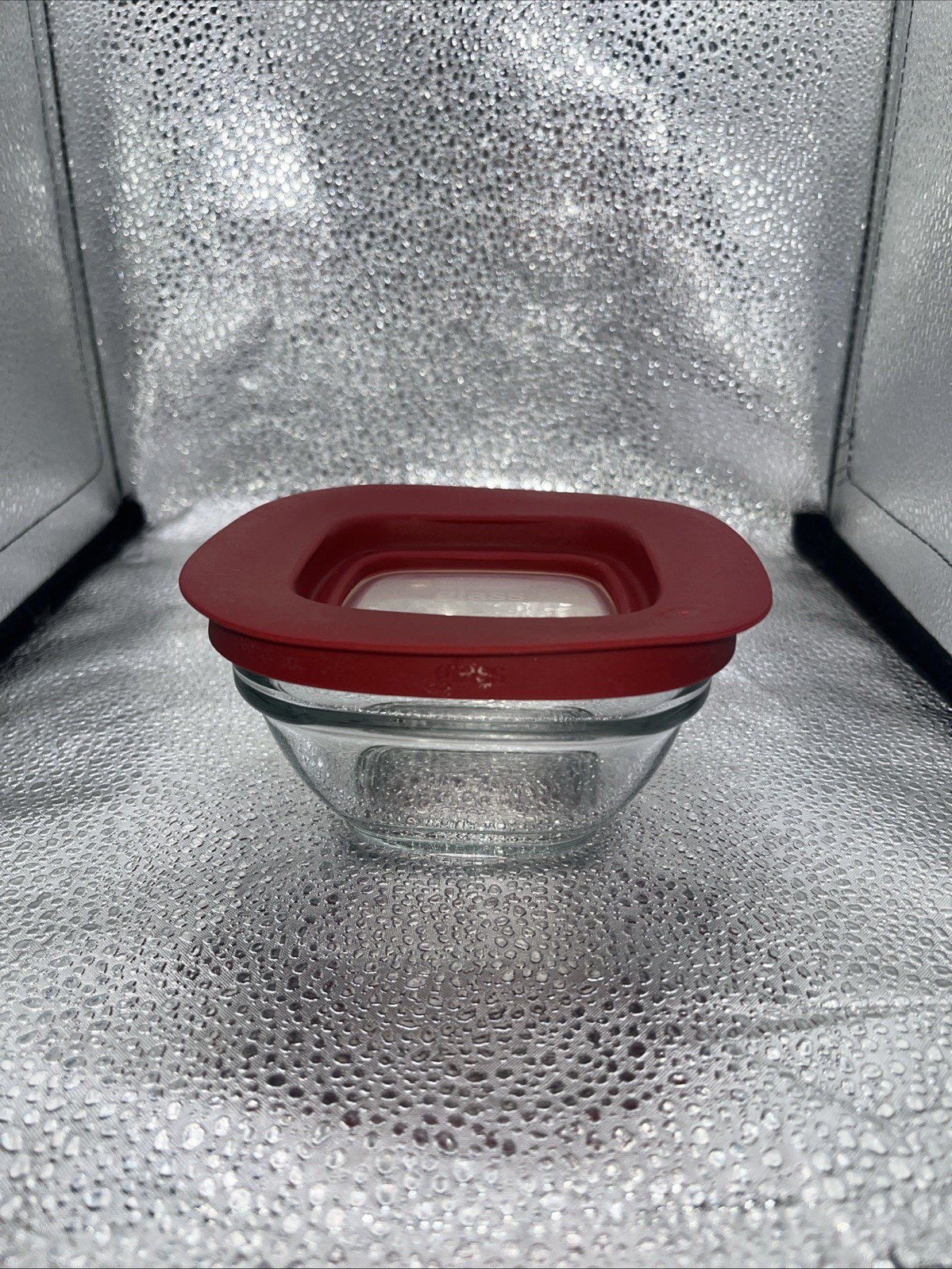 Rubbermaid Glass Container 1 cup/236mL 7N68 WITH LID