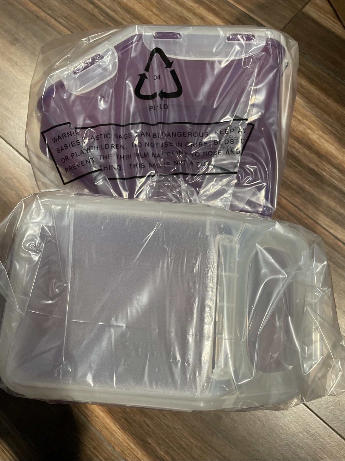 Lock N Lock Food Storage Containers 2.6 Quart (2) Containers Purple Flip Top