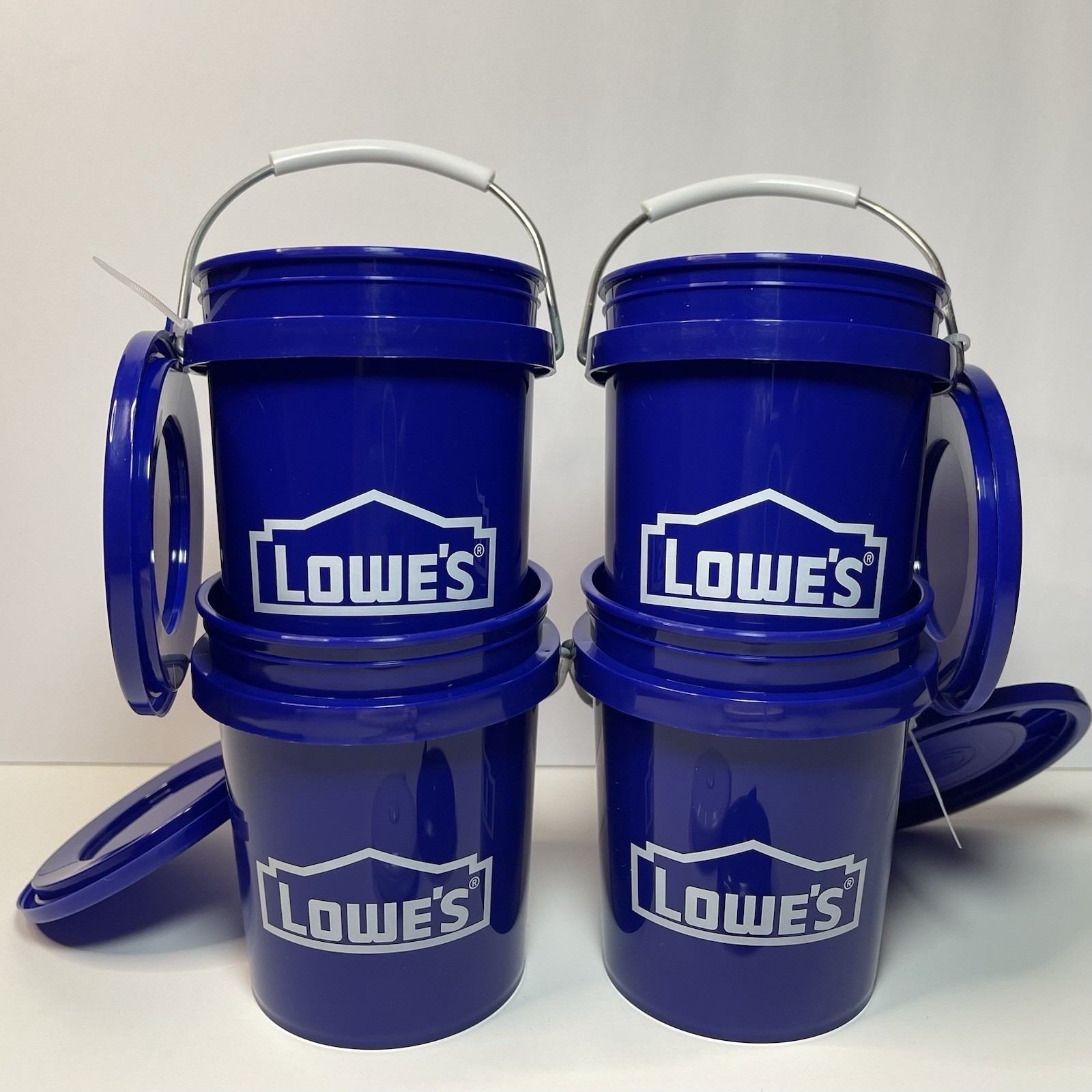 Lowe’s Mini Blue Plastic Buckets with Lids 4-Pack BPA Free 0.42 Qt