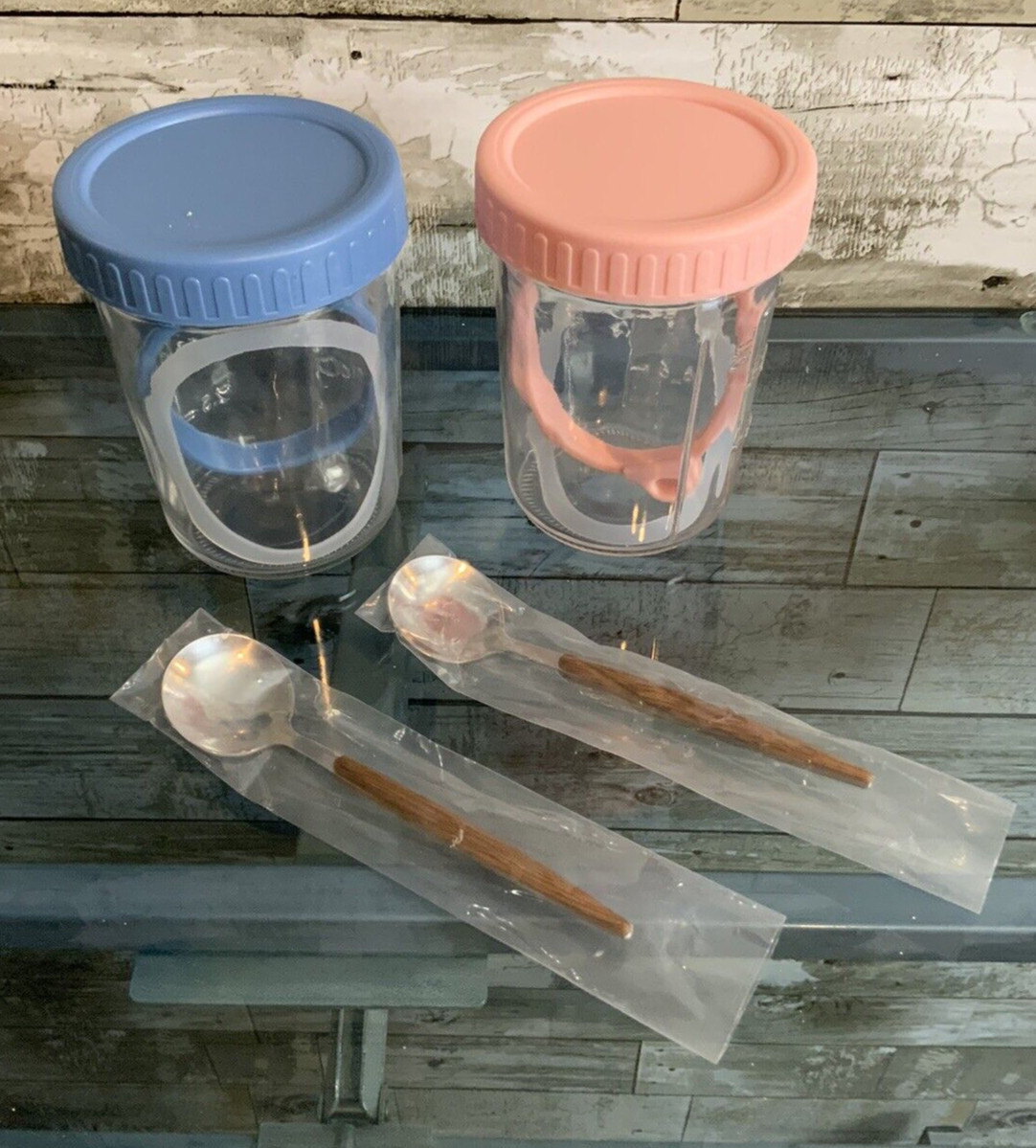 Glass Overnight Oats 2 pk Containers with Spoons Glass Jars Plastic Screwtop Lid
