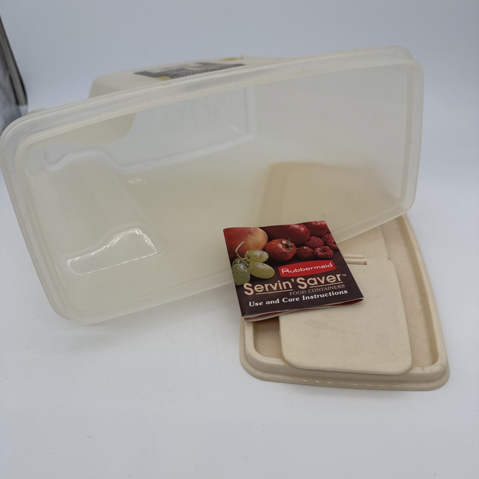 1984 Rubbermaid Cereal Storage Keeper Servin’ Saver Dry Food Container New!