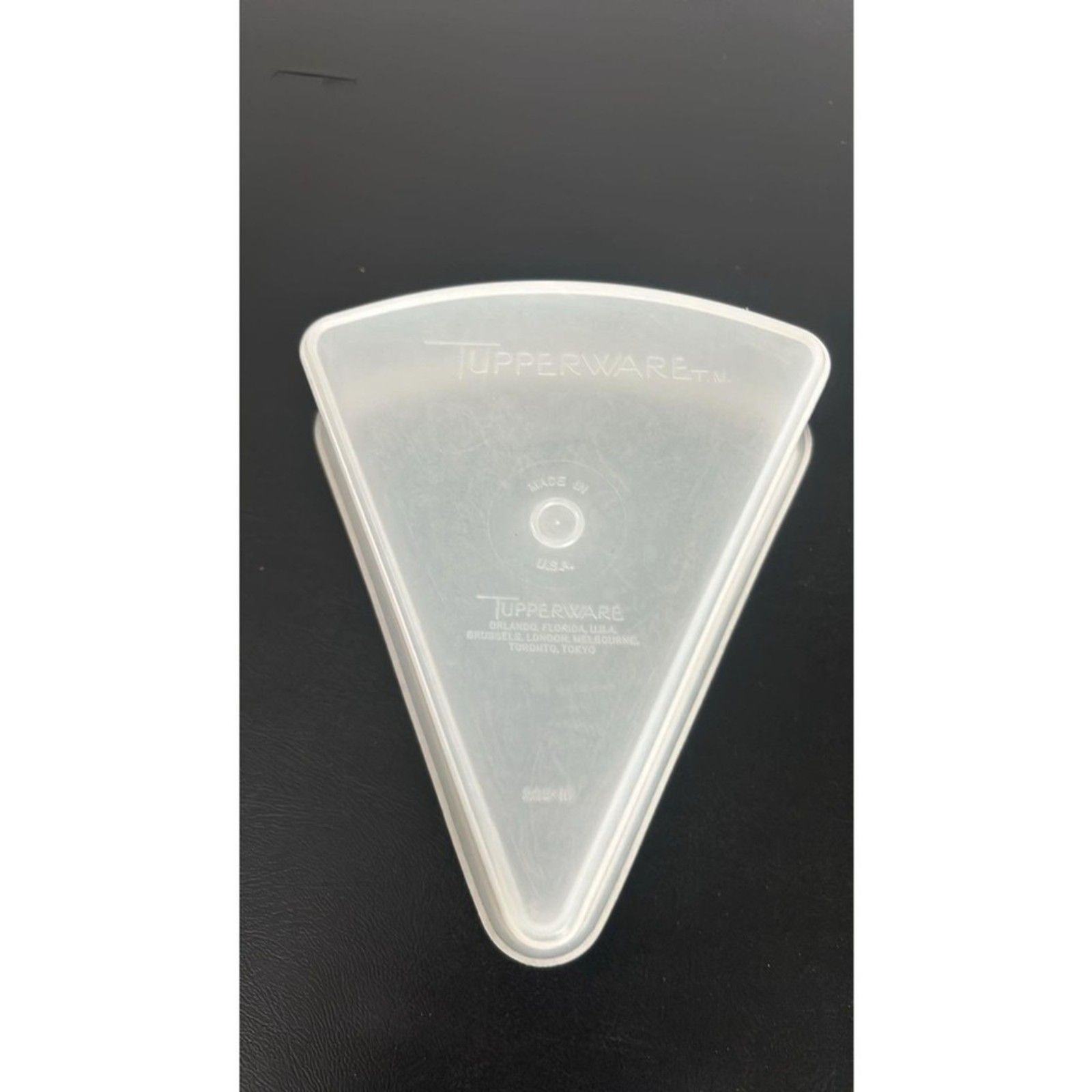 Vintage Tupperware Pie Slice Keeper Saver #269
