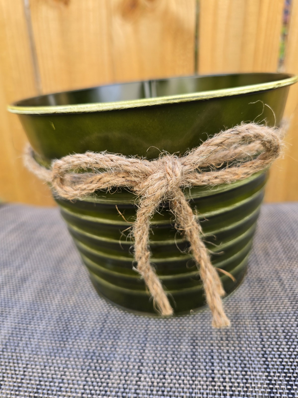 Fall Green Metal Container 7×5.5in