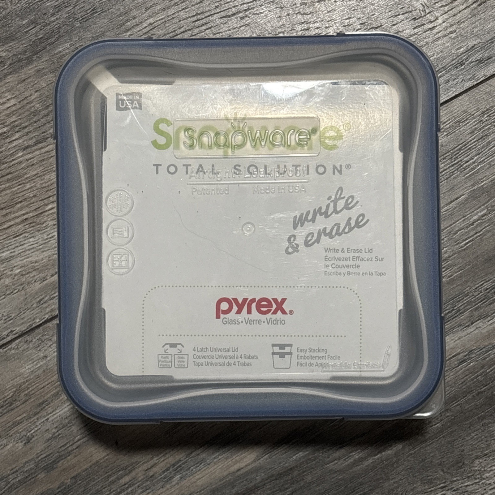 New Pyrex Snapware 4-Cup Total Solution Square Food Storage Container, Glass
