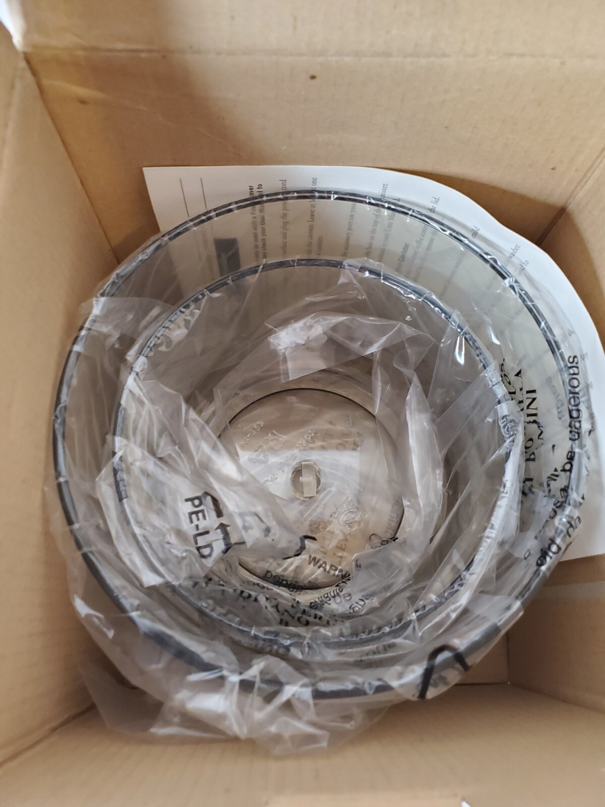 NEW FoodSaver Vacuum Packaging Set, 3/4 and 1 1/2 quart Canisters & Lids NIP