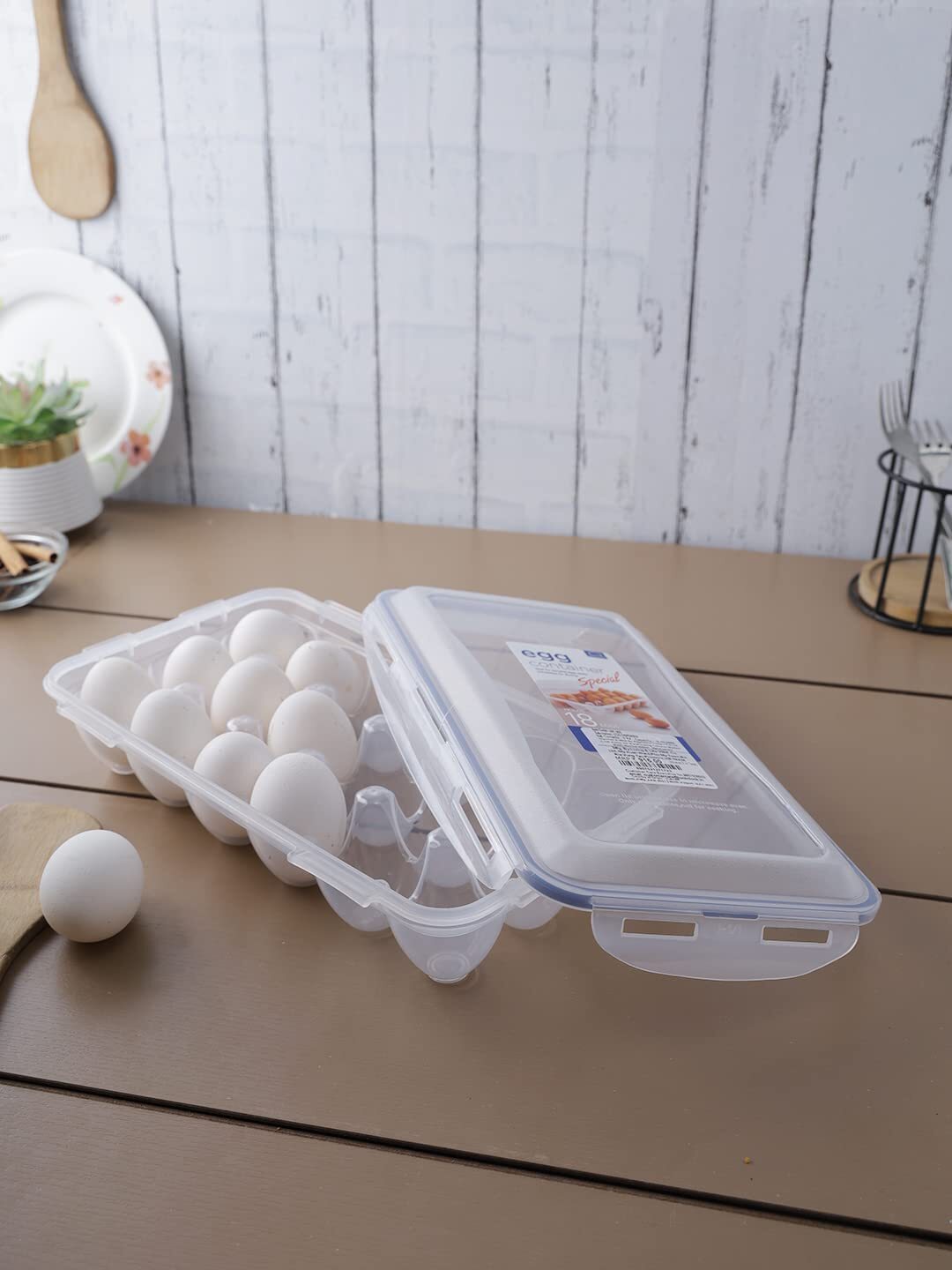 LocknLock Egg Storer with 18 Holes 32 x 17.5 x 32 cm Clear