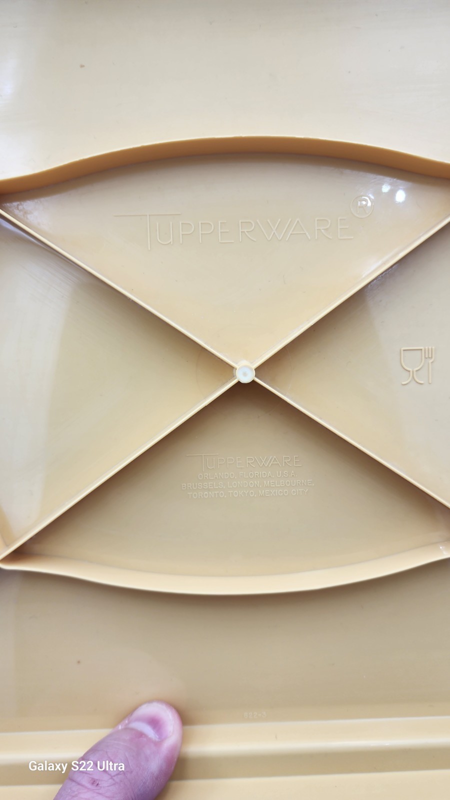 Vintage Tupperware Rectangular Cake Container Snap Lid Beige Lid White Base