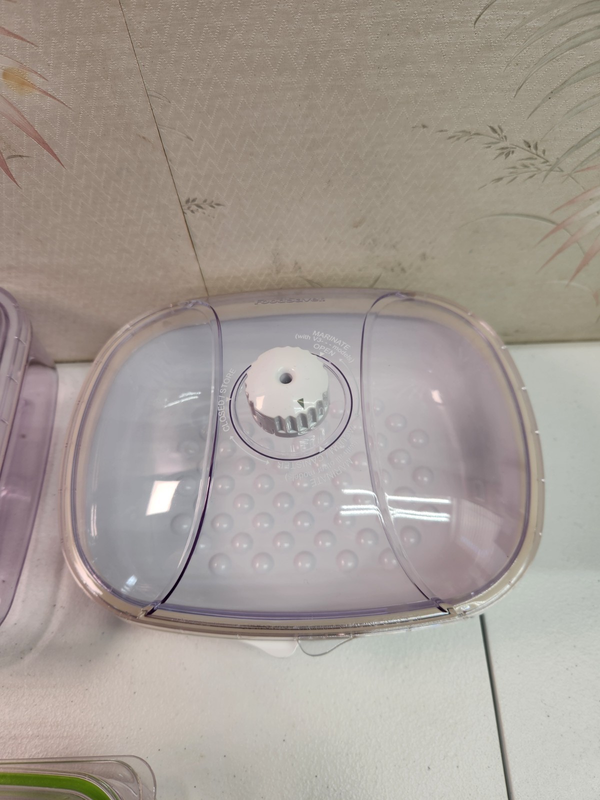 Lot 3 FOODSAVER Food Saver Marinating & Vacuum Containers