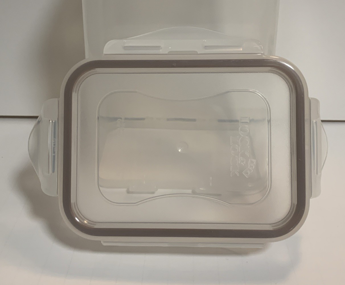 PreOwned Lock & Lock 1.3 Quart Food Storage Container Clean Item rose gold trim