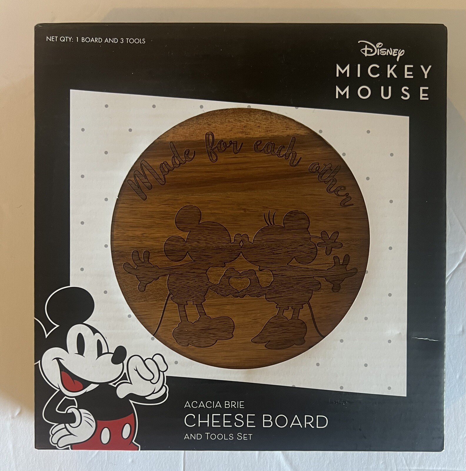 Disney Mickey & Minnie Mouse Acacia Brie 7.25″ Wood Cheese Board & Tool Set NEW