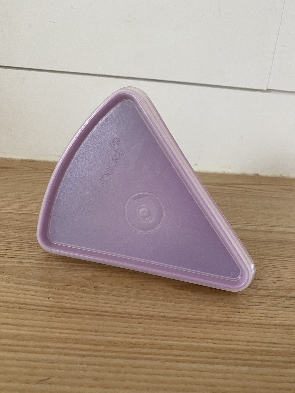 Tupperware Light Purple Lavender Clear Lid Pie Slice Storage Container 269-20