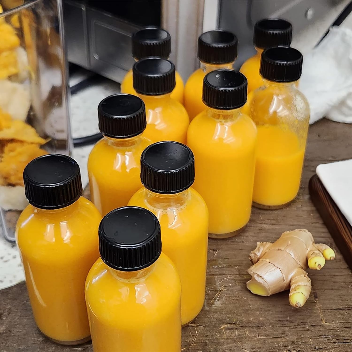 DIDITIME 6 Pack 2 oz Shot Bottles with Caps, Glass Jars with Lids, Small Clear