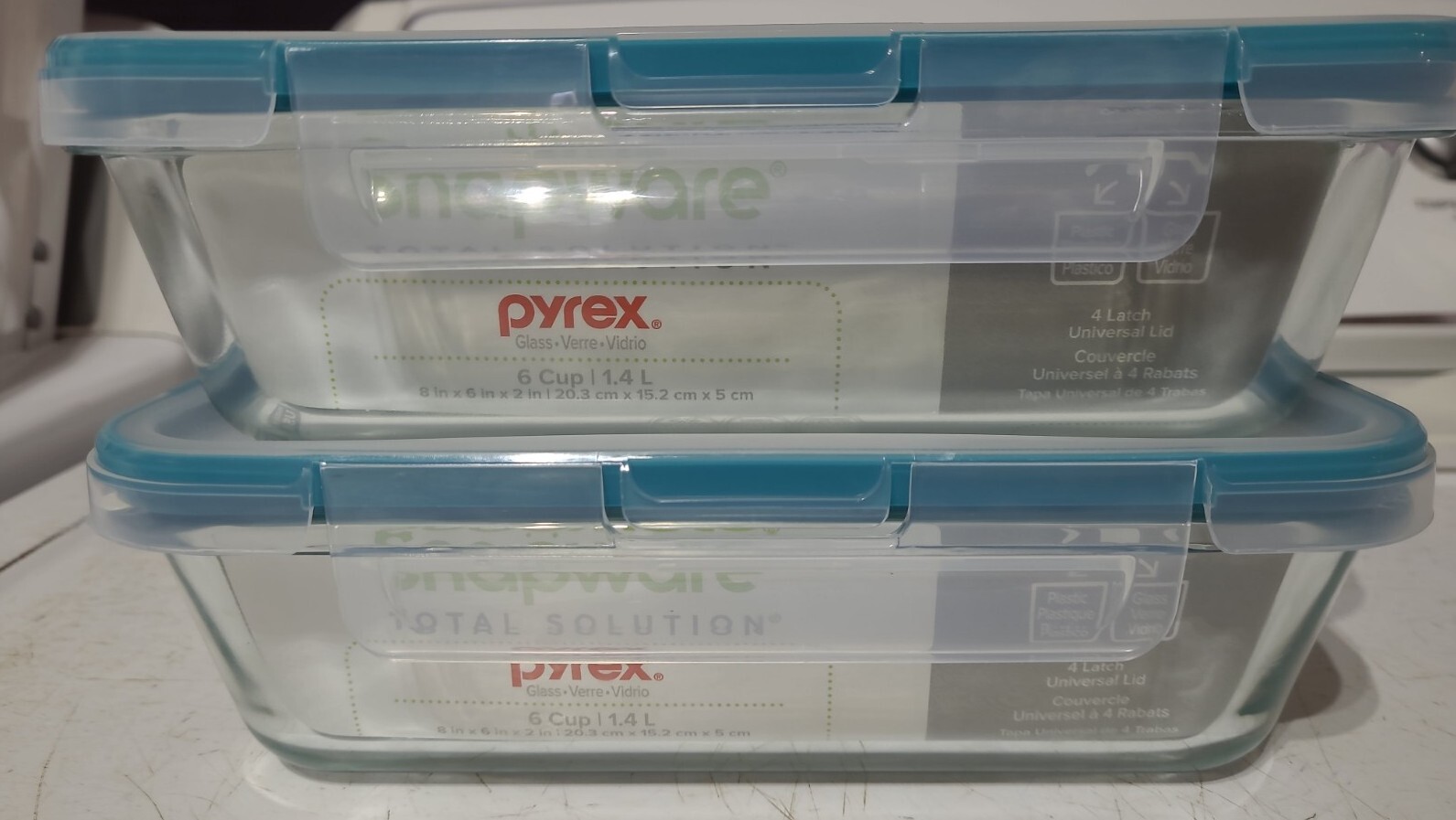 LOT OF 2 Snapware Total Solution 6-Cup Pyrex Glass Storage Container with Lid