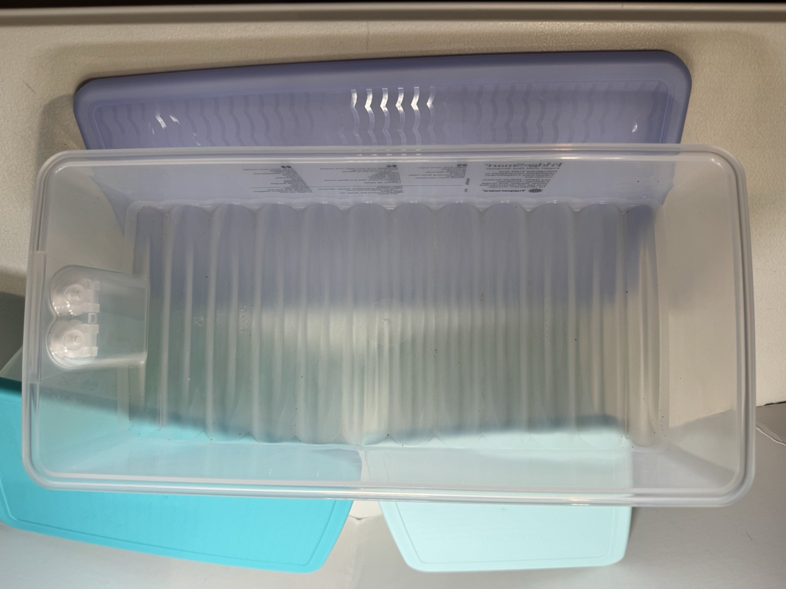 Lot 3 Tupperware FridgeSmart Containers Variety Lids 2 Rectangle 1 Square VGUC