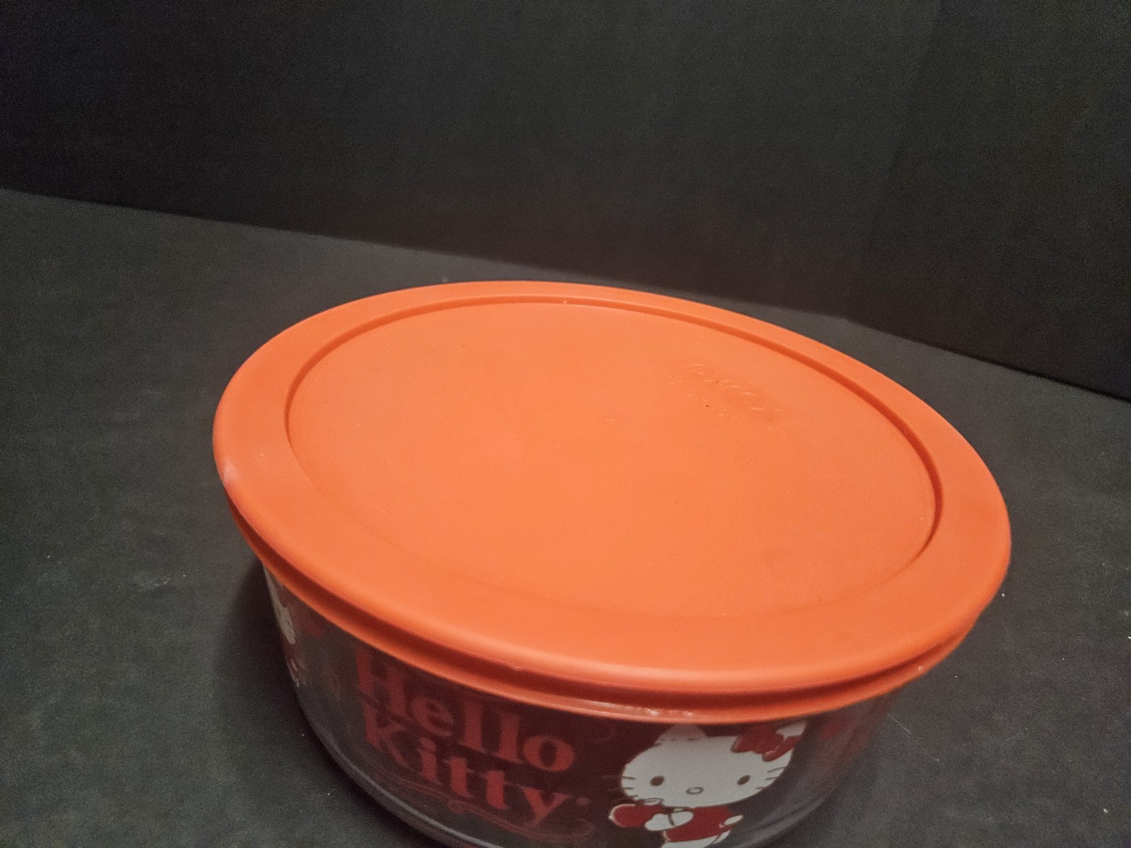 Pyrex Hello Kitty Decorated Glass Food Storage Container 7 1/2 Inch With Lid
