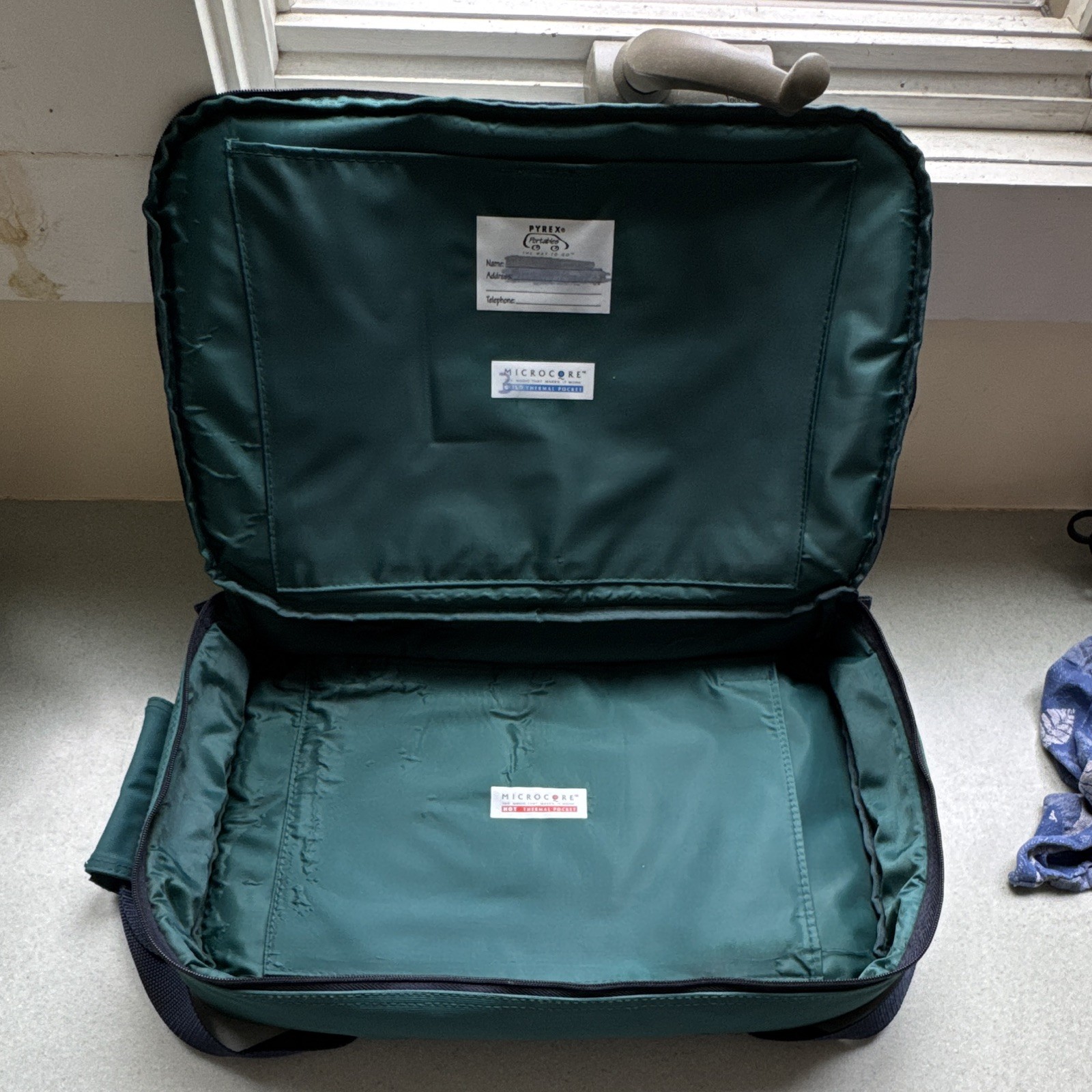 Pyrex Portables The Way To Go Insulated Zipper Handle Carrier Bag Green