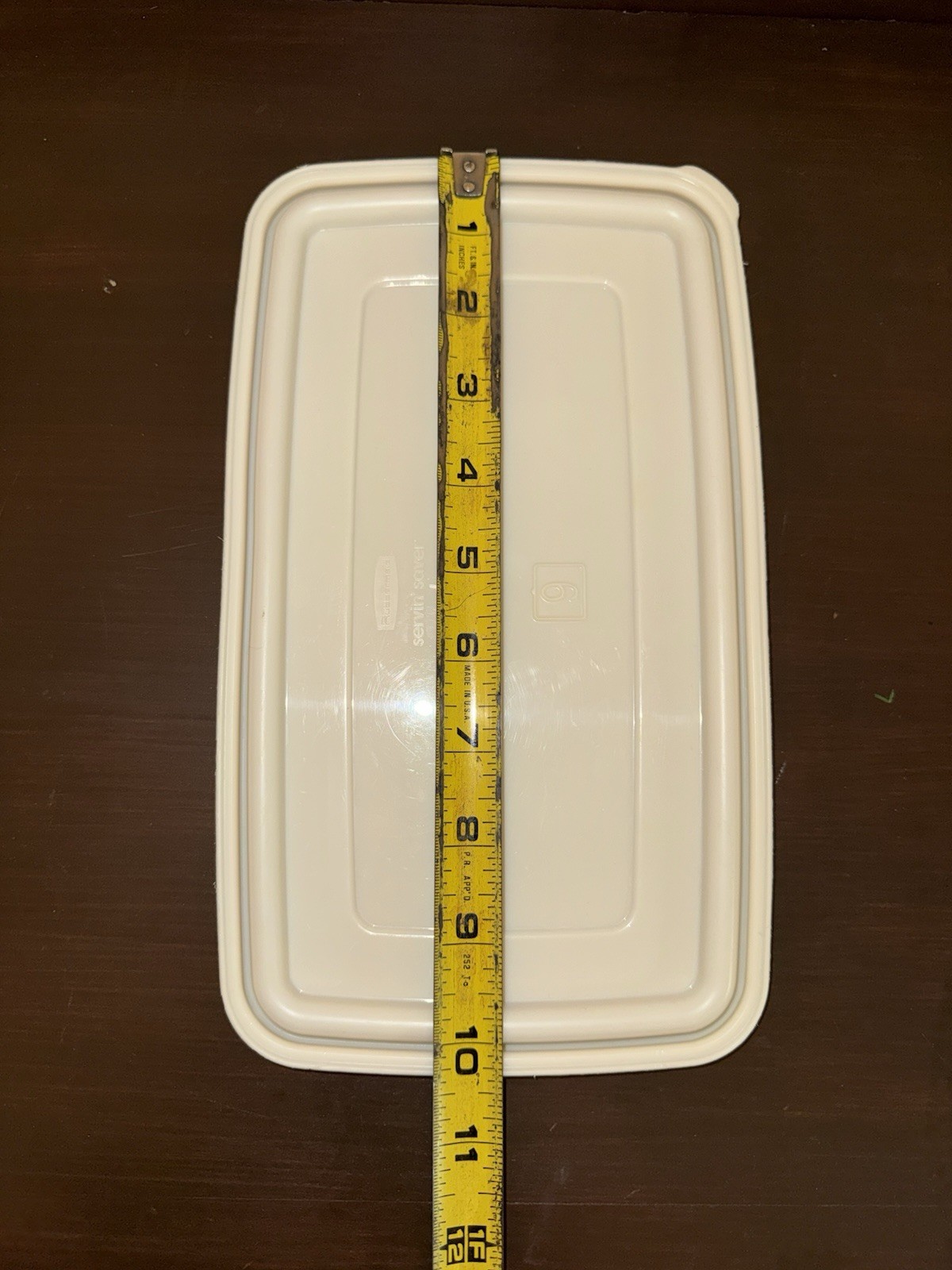 Rubbermaid Servin Saver & Easy To Find Lid #9 Almond Approx 6”x10.5”, See Pics