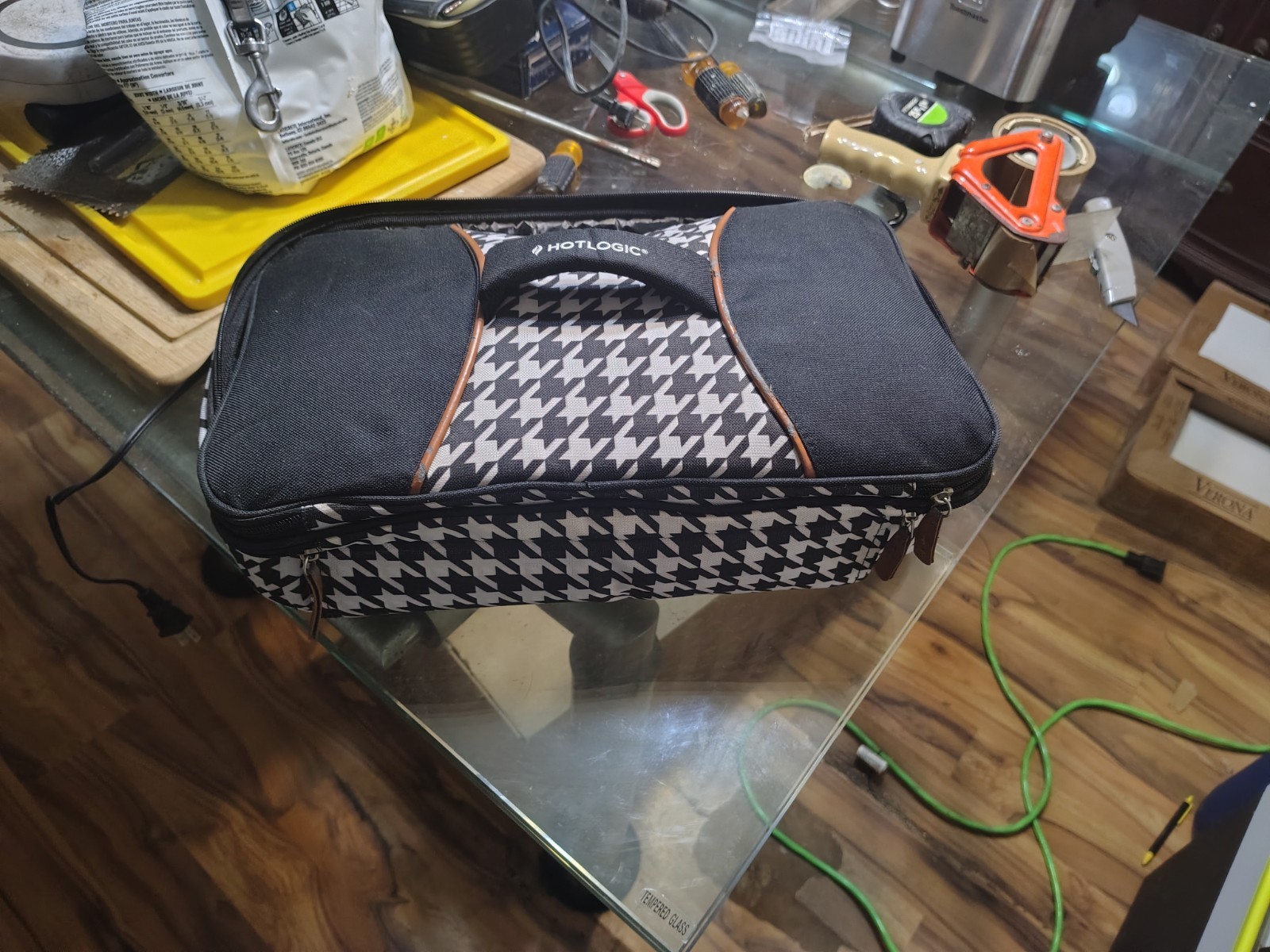 Hot Logic XL With Lock And Lock 13×9 Glass Container