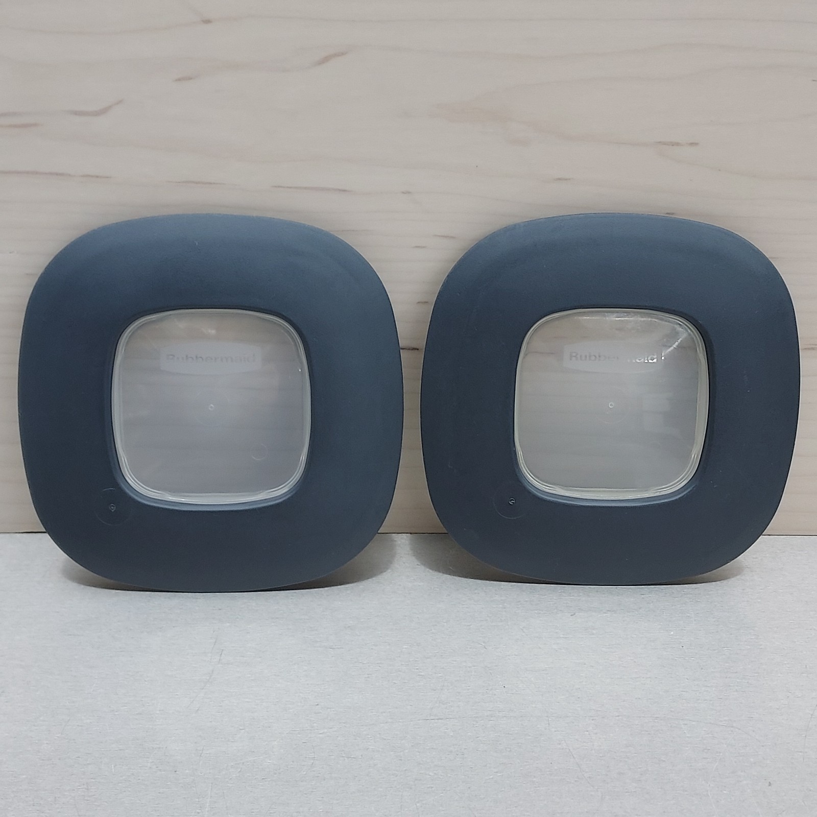 Set of 2 Rubbermaid 7Q14153B Dark Gray Replacement Container Window Lids 5″