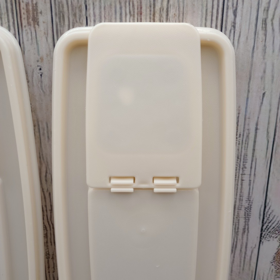 Rubbermaid Servin Saver 0089 #3 Cereal Keeper Almond Flip Top Lid Vtg Lot of 2