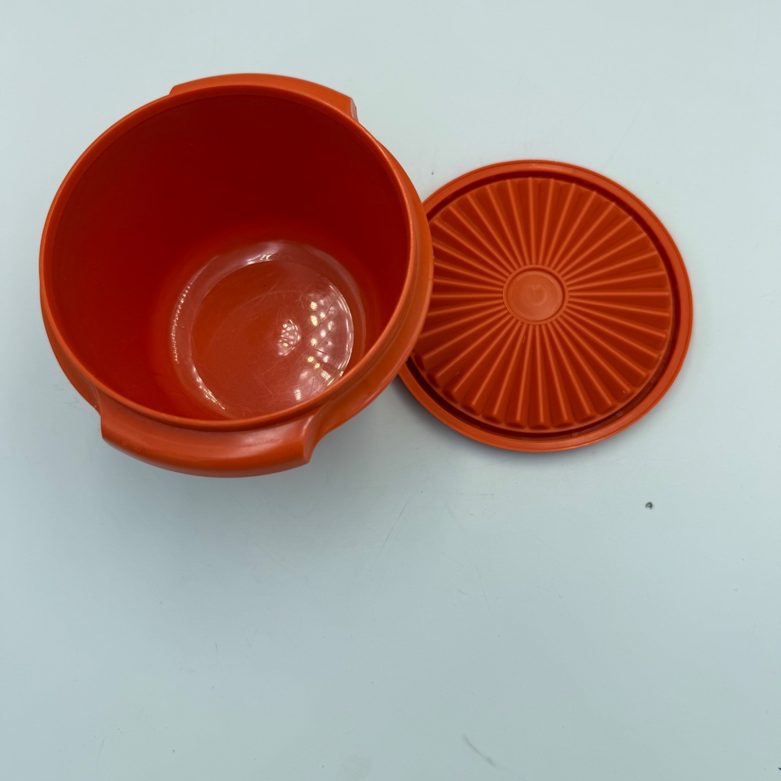 Vintage Tupperware Orange Servalier Bowl with Sunburst Lid 886-36 Made in USA