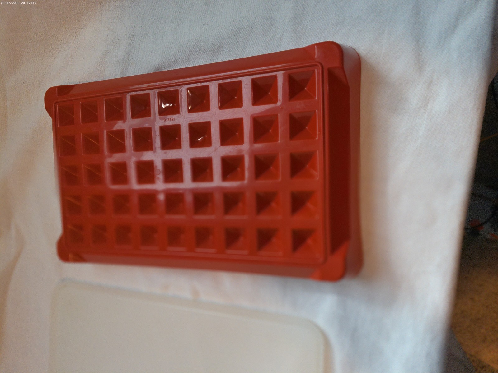 Tupperware Hot Dog Container Paprika VGUC