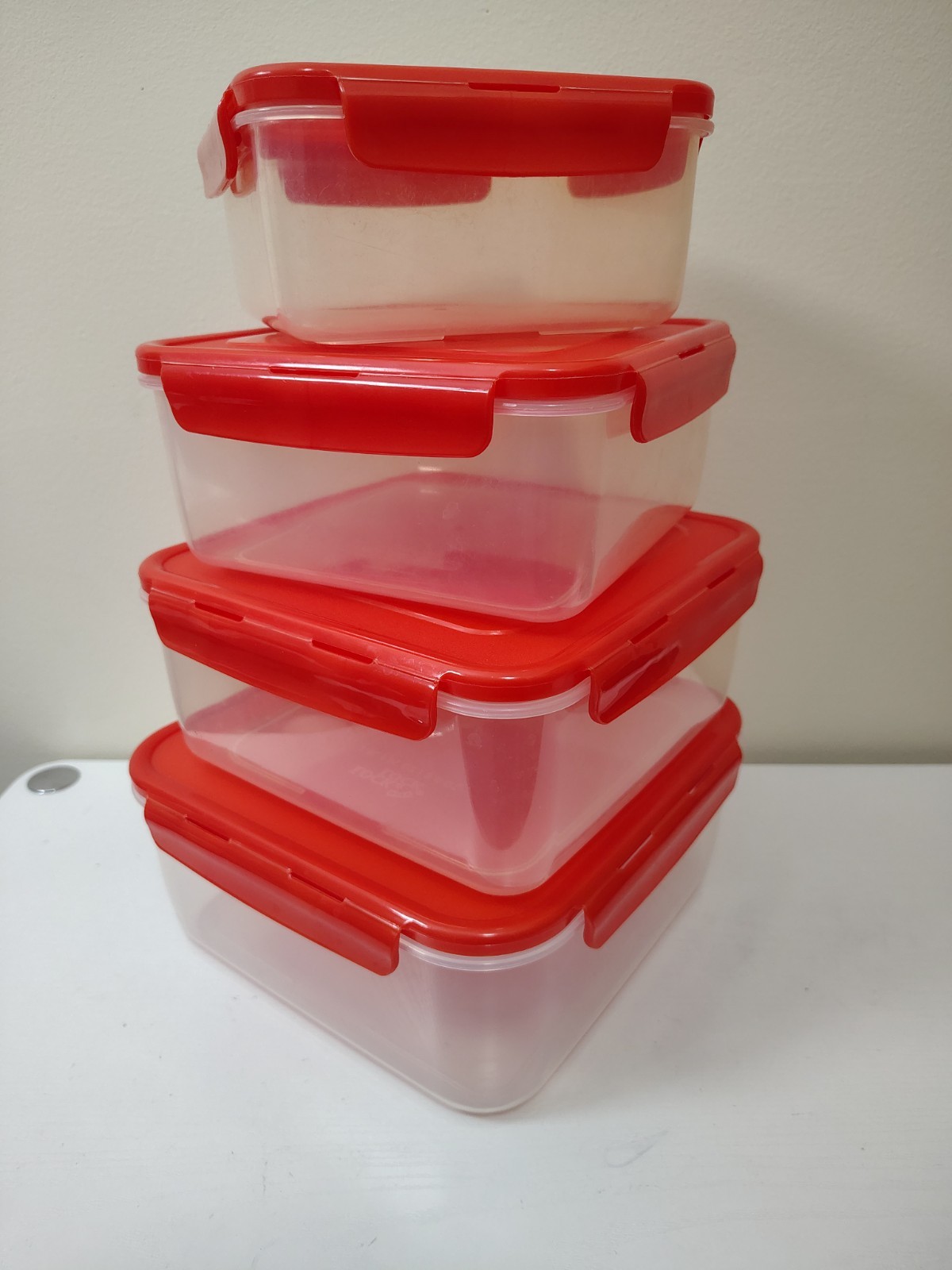 4 Lock & Lock Square Storage Nesting Containers red lids