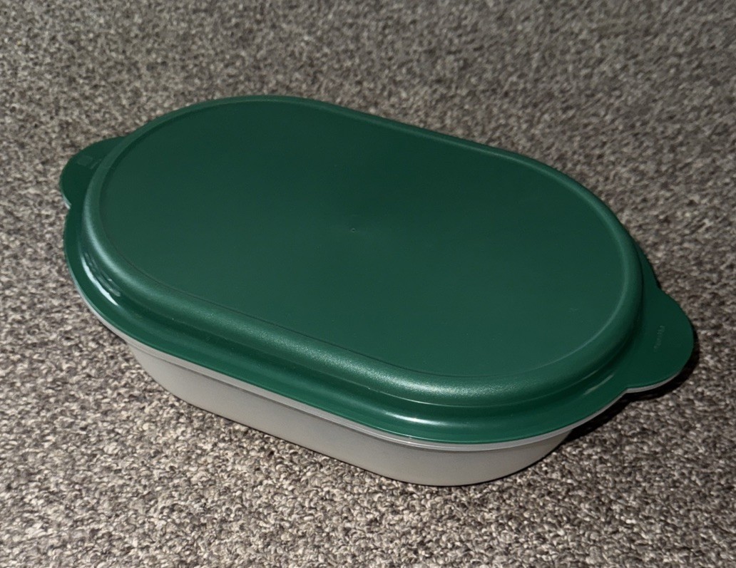 Tupperware Clear Open House Oval Server & Green Top 2465B 2466B