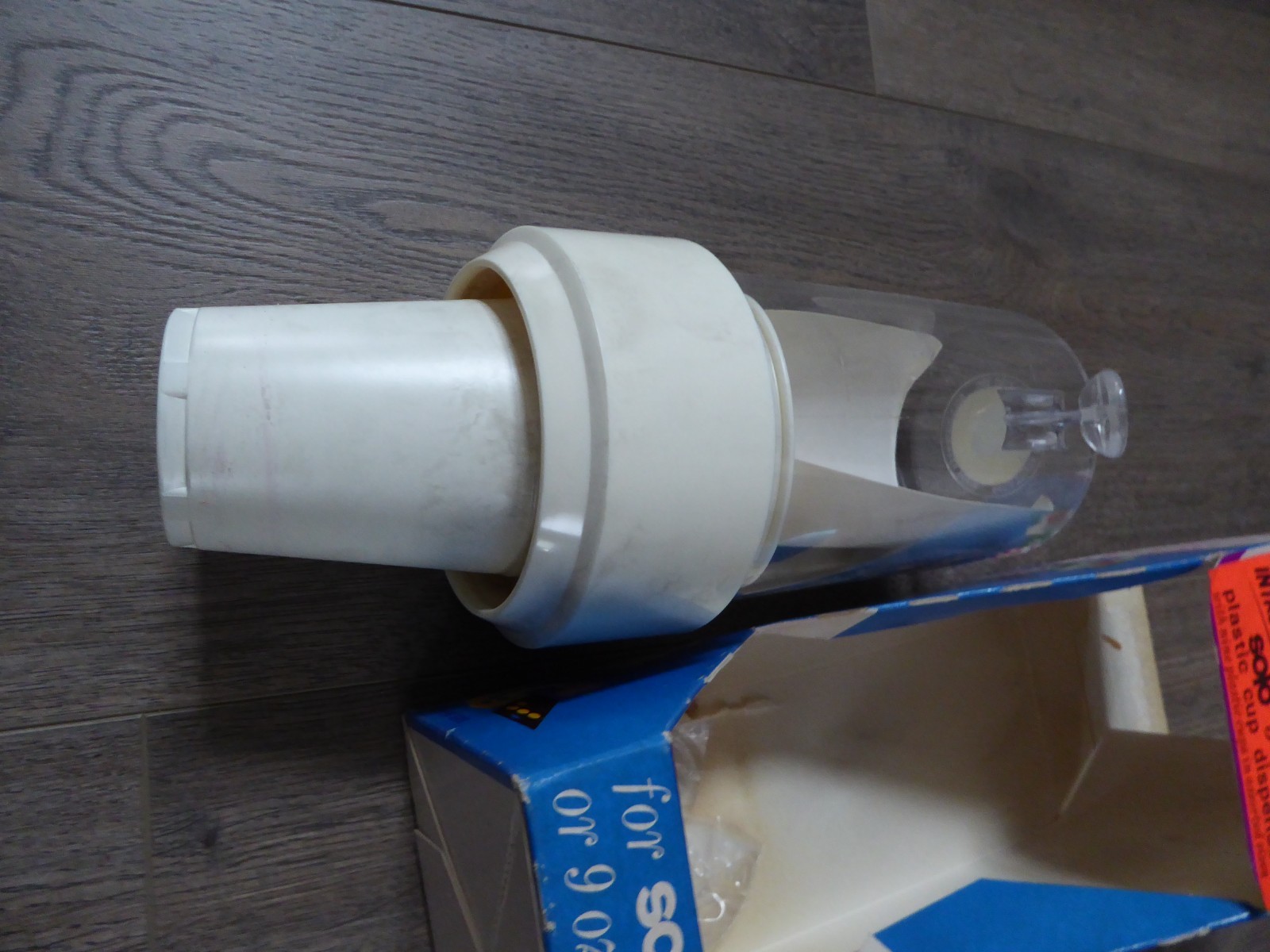 Vintage Solo Cup Dispenser 9 Cups Retro Introductory 3 Sizes NEW UN-USED