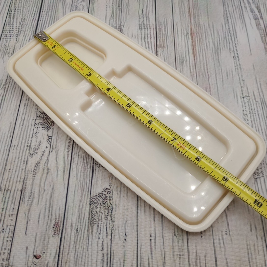 Rubbermaid Servin Saver 0089 #3 Cereal Keeper Almond Flip Top Lid Vtg Lot of 2