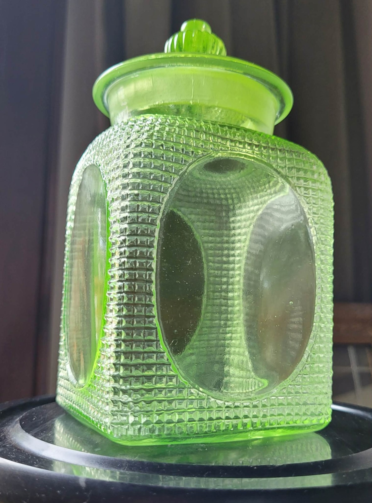Rare Vtg 30s Japanese Green Glowy Glass Ameyabin Lidded Candy Shop Canister