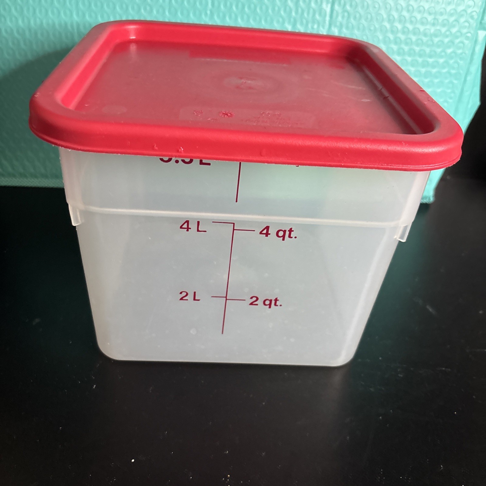 Cambro 6 Quart Poly Food Storage Container Red Lid Translucent