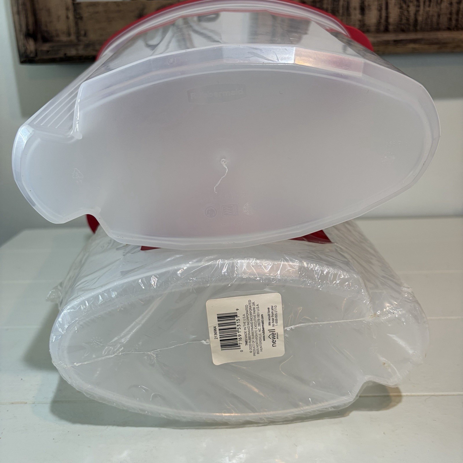 2 New Rubbermaid 1.5 Gallon Cereal Keeper Containers BPA Free Red Flip Top