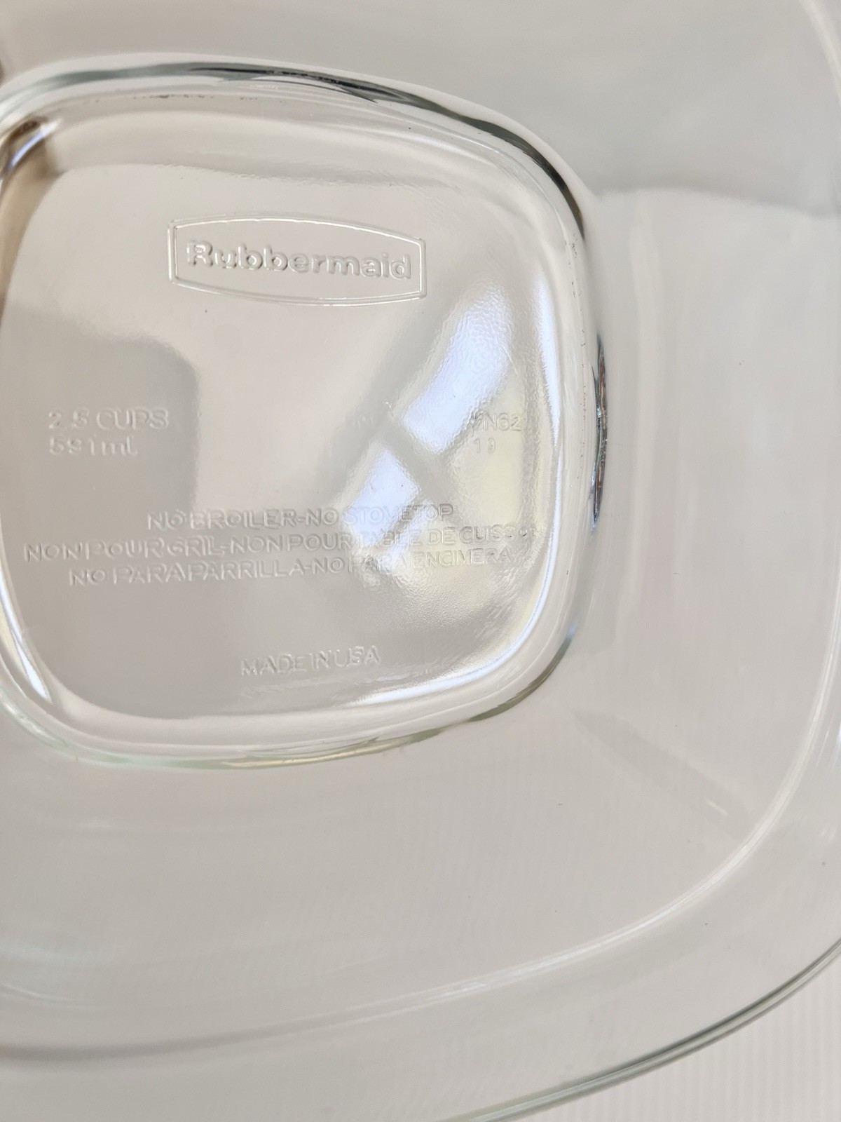 Rubbermaid 2.5 Cup Square Glass Storage Container No Lid 7N62 USA Discontinued