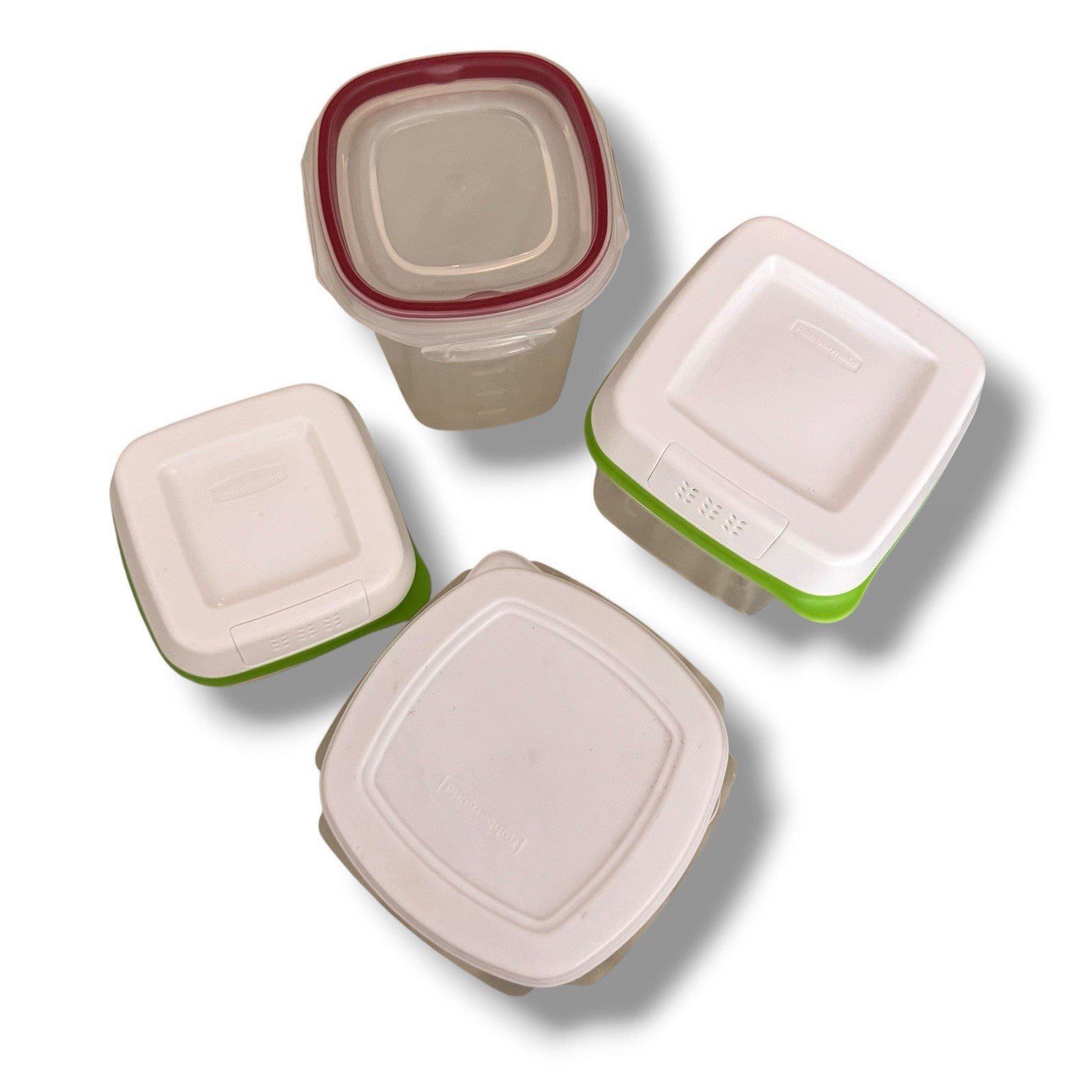 Rubbermaid Food Storage Container Lot of 4 — Mixed Lids & Sizes