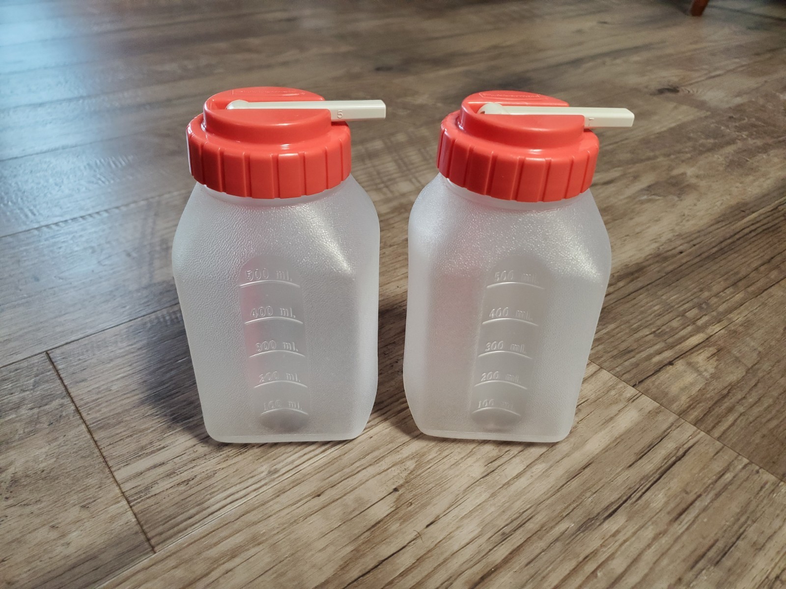 Rubbermaid 1 Pint Juice Box Drink Bottles With Straws Set Of 2