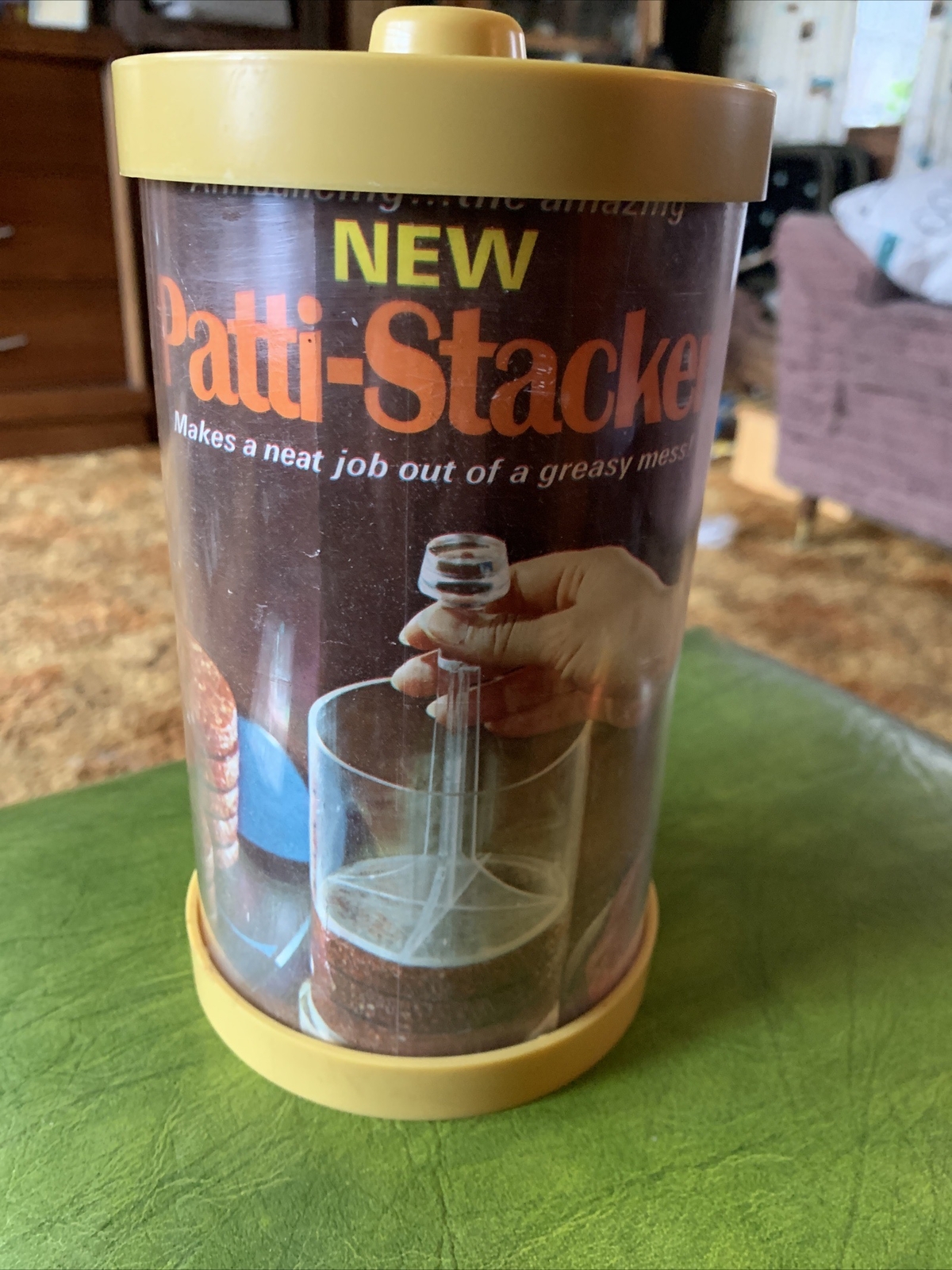 vintage Gold LeMark Minnesota burger press 1/4 pound patty maker NOS Quality