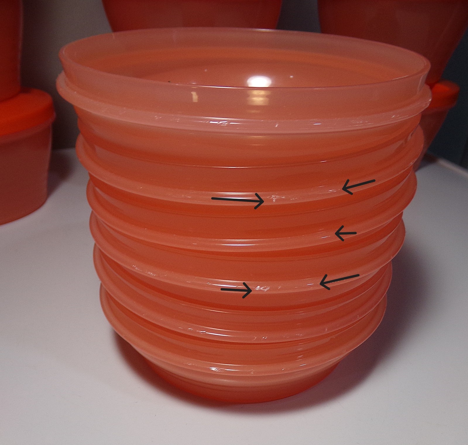40Pc Tupperware Coral DUO Bowls (14) 5395A & (6) 5422A + 20 Interlocking Lids