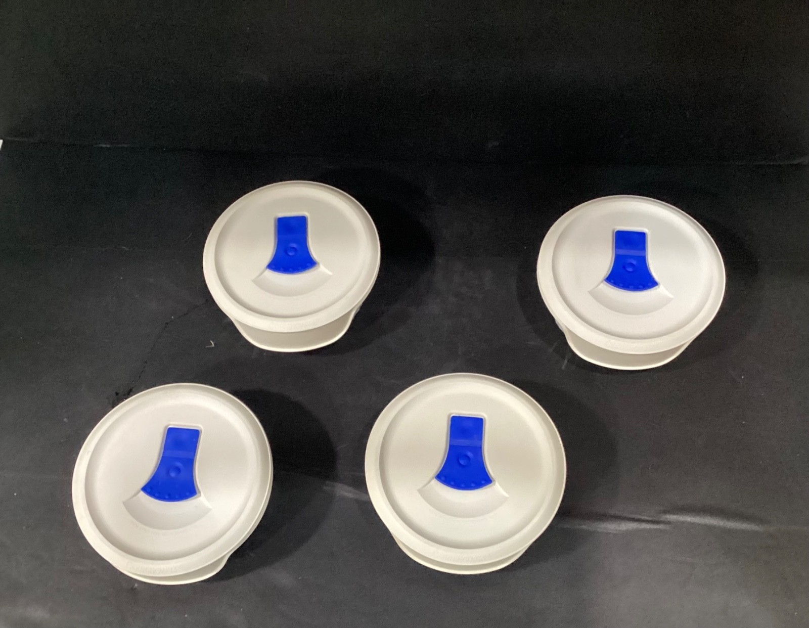 Corning Ware French White Ramekins F-16-B Stoneware 16 Oz. Set of 4 with Lids