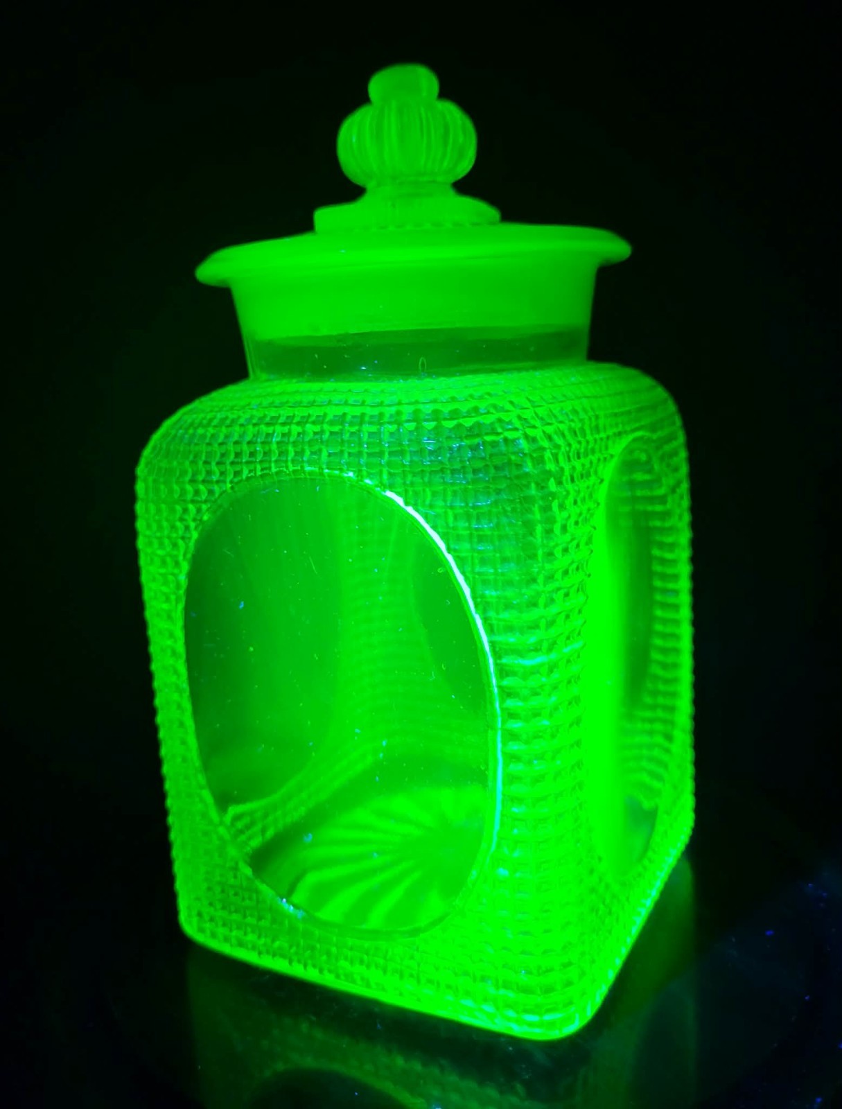 Rare Vtg 30s Japanese Green Glowy Glass Ameyabin Lidded Candy Shop Canister
