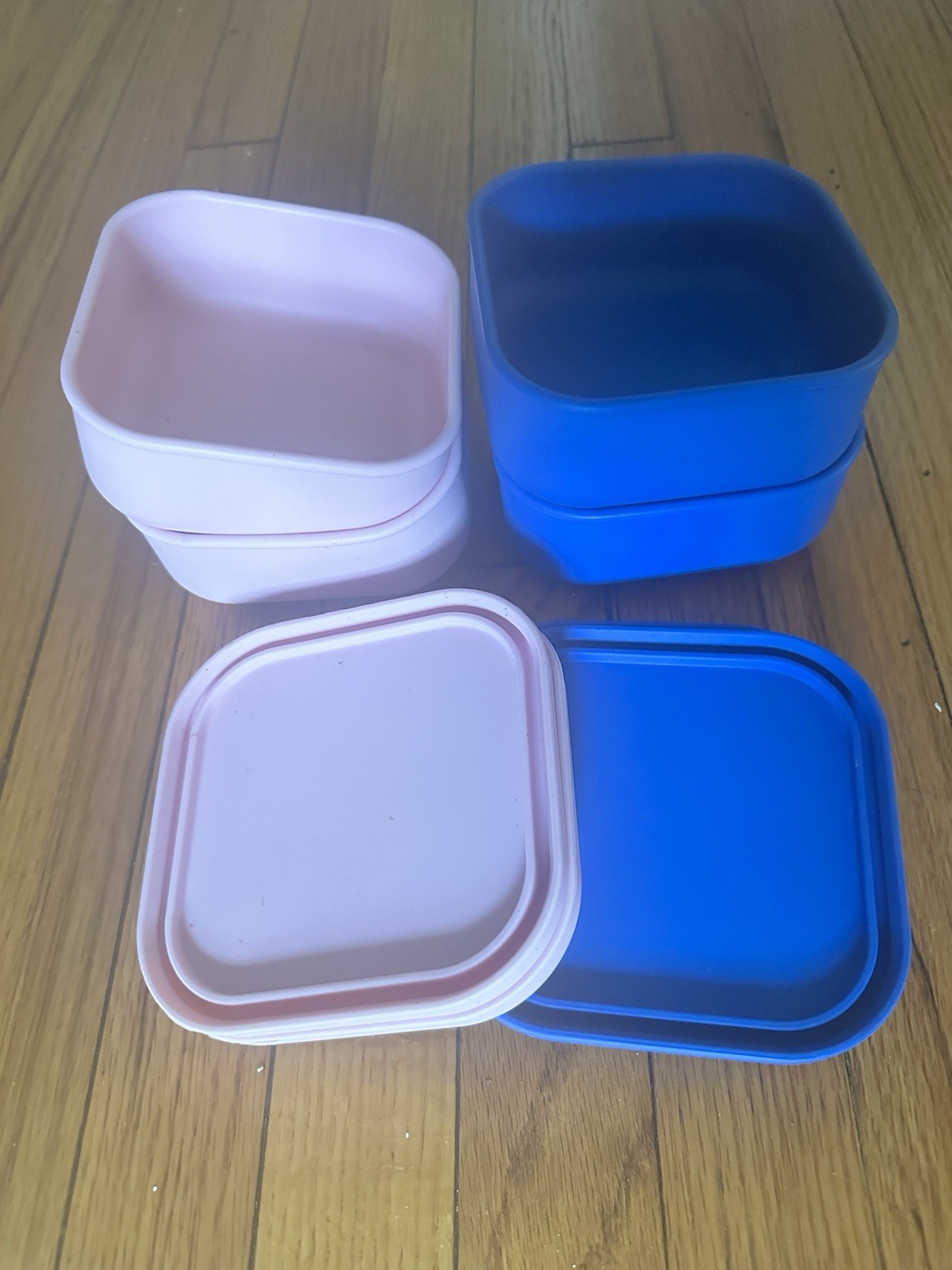 Silicone Containers – Set of 4 Silicone Food Storage 5.4”x2.3” Pink/ Blue