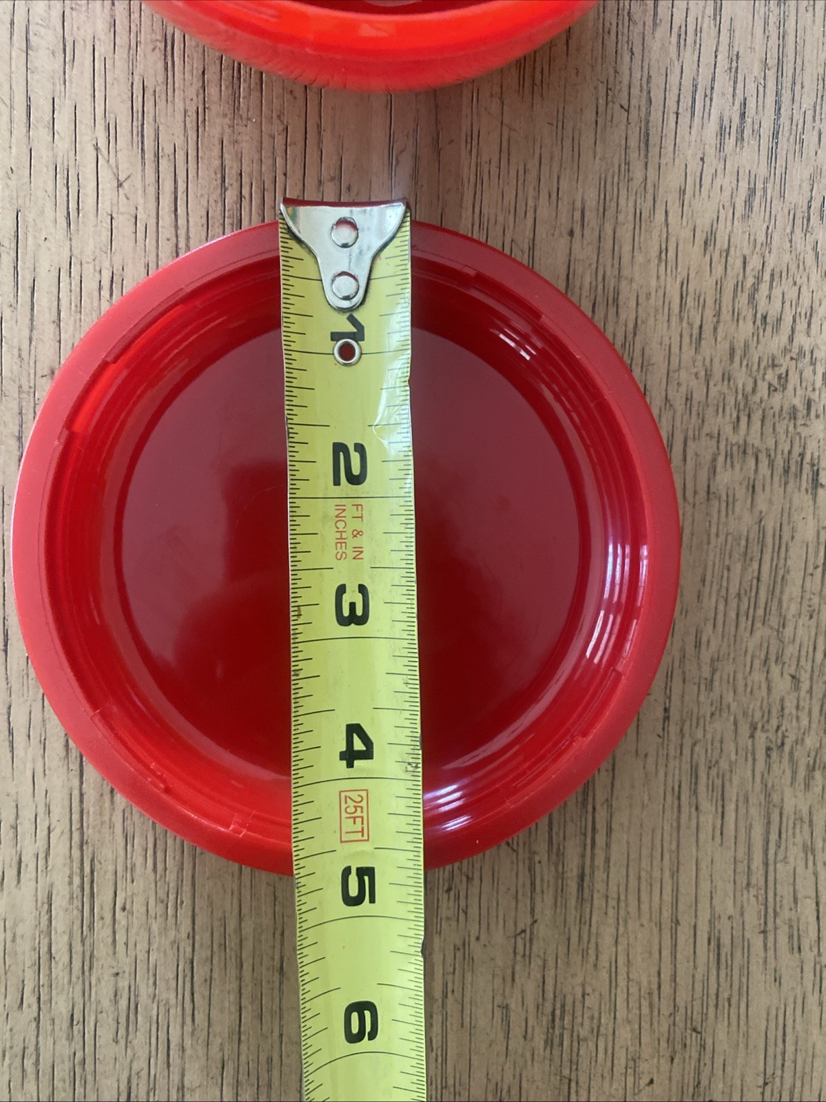 Joie Tomato Keeper Red & Green Plastic Storage Container Locking Lid 4.75”