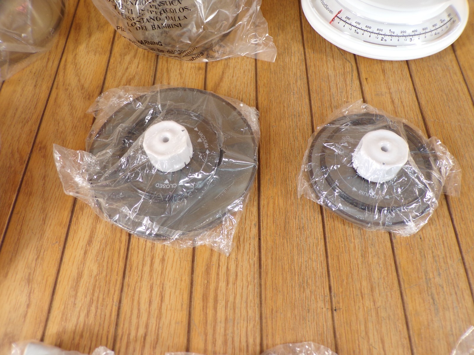 FOOD SAVER VACUUM SEAL SNAIL CONTAINER SET SMOKE WITH ACCESSORIES & SCALE NEW
