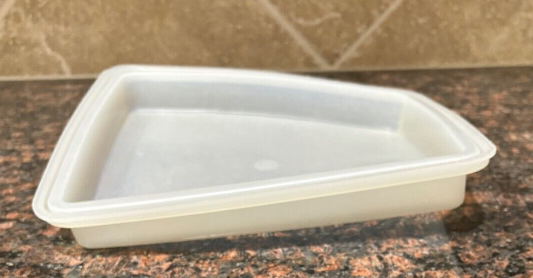 VTG Tupperware Serving/Egg Tray 4-Piece Container Almond Tray, Clear Seal Used
