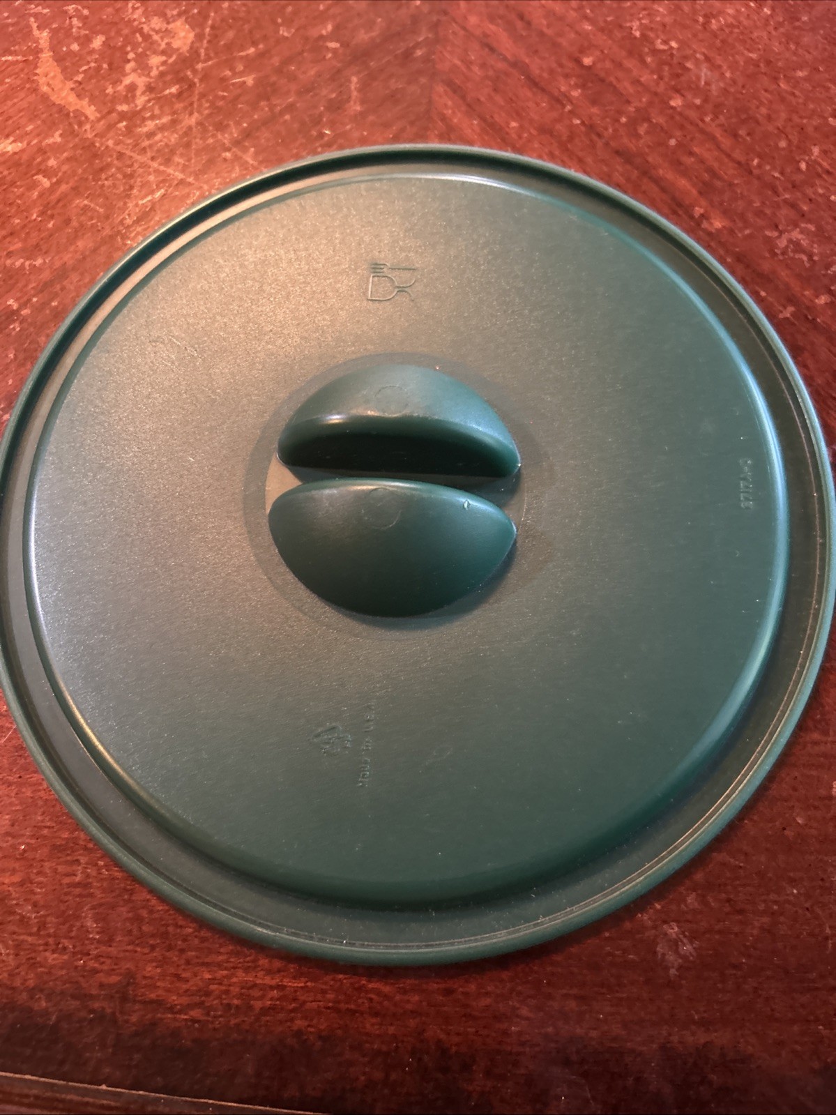Tupperware Replacement Lid #2717A Coffee House Canister Green, 6.75″ 6″ inside.